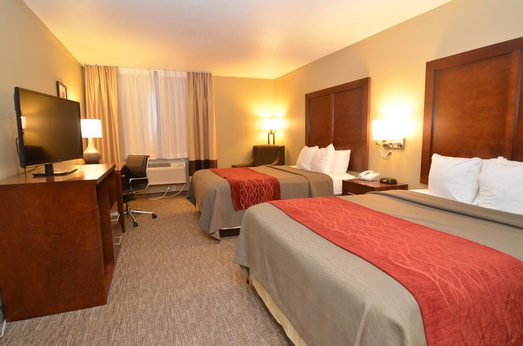 Comfort Inn Marshalltown South Exterior photo